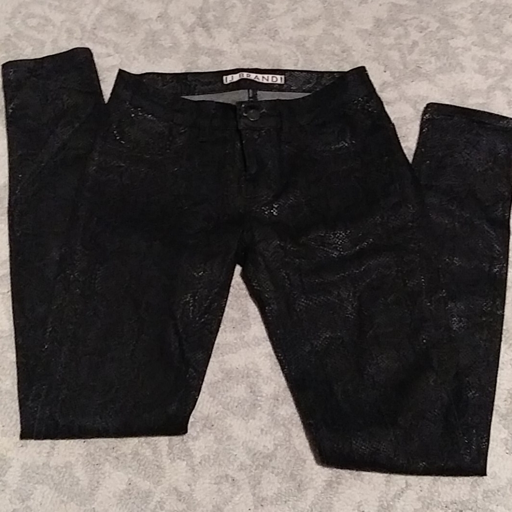 FAB Glossy Women's JBrand Blk Snake Embossed Denim Pant Sz25